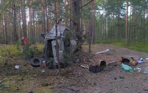В лесу на Житомирщине авто взорвалось на мине