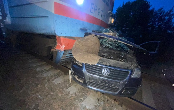 Авария с поездом на Черниговщине: в больнице скончался ребенок