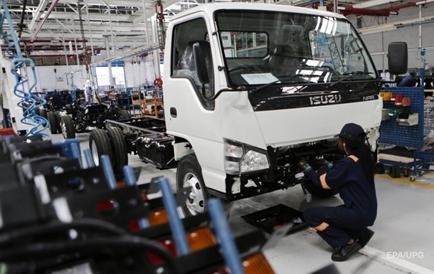 Ще мінус один: виробник вантажівок Isuzu йде з ринку Росії