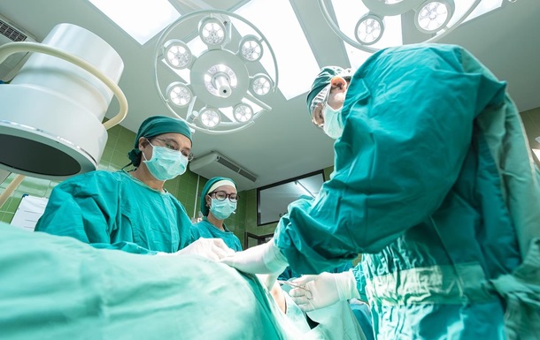 Медики провели подвійну трансплантацію за унікальною методикою