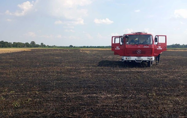 На Черкащині спалахнув  комбайн: згоріло 20 гектарів пшениці