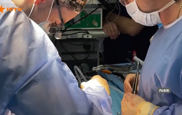 Львівські лікарі пересадили нирку дитині з рідкісною хворобою