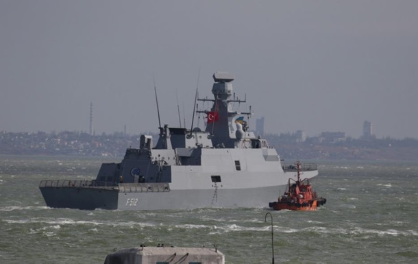 Туреччина не ризикне супроводжувати судна, як просить Україна - ЗМІ