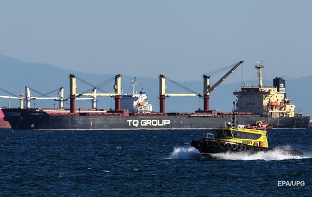 Напруга в Чорному морі. РФ погрожує атакувати кораблі