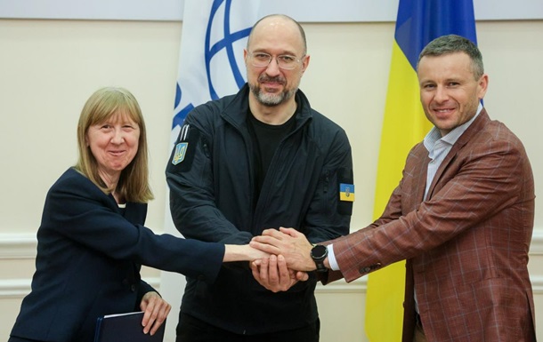 Україна і СБ підписали угоду на $1,5 млрд
