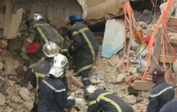 В Камеруне обрушился дом, более 30 жертв