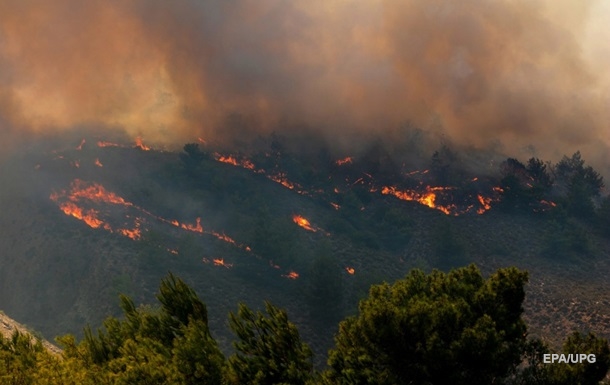 У Греції через лісові пожежі загинули троє людей