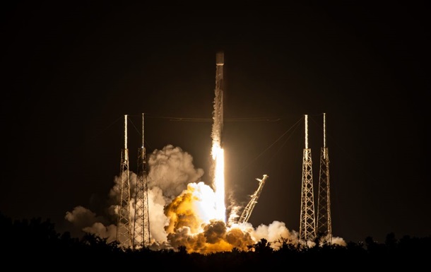 SpaceX вивела на орбіту 22 супутники Starlink