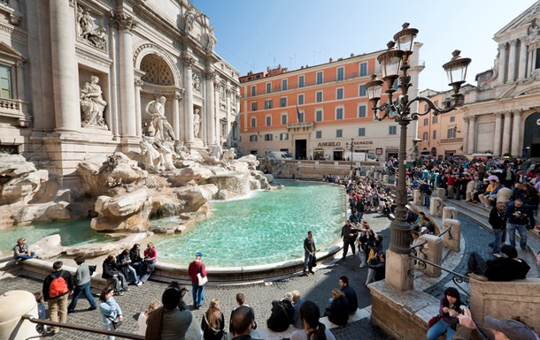 Доступ до фонтану Треві в Римі обмежать - ЗМІ