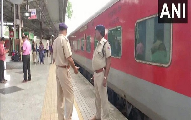В Індії констебль стріляв у поїзді: четверо загиблих 