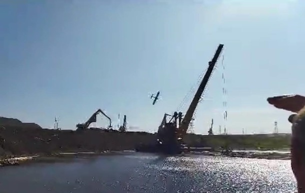 Авария гидросамолета в России попала на видео