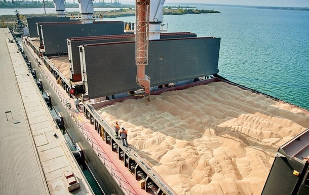 Оккупанты вывозят украденное зерно через Крым и Мариуполь - ЦНС