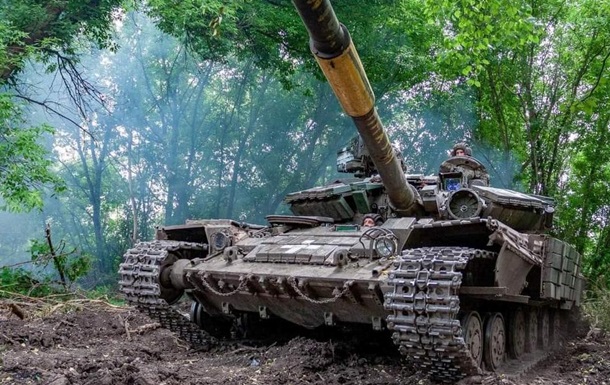 Генштаб: ВСУ сдержали атаки на востоке и сбили Ка-52