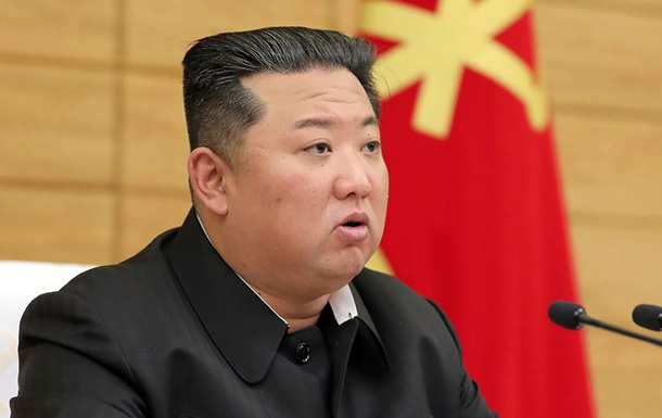 Ким Чен Ын готовится к экспорту снарядов - СМИ