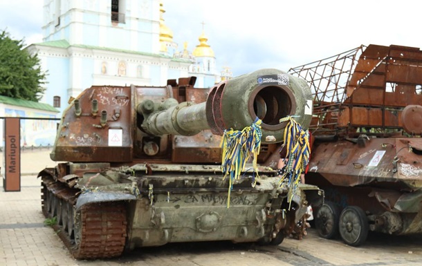 В Киеве выставили уничтоженную военную технику РФ