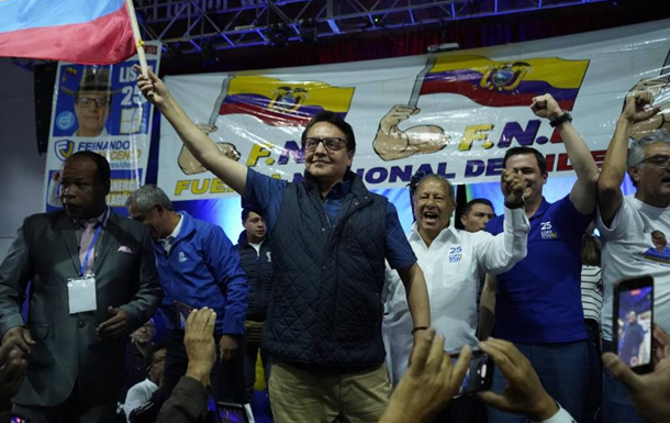 Кандидата у президенти Еквадору застрелили на передвиборчому мітингу