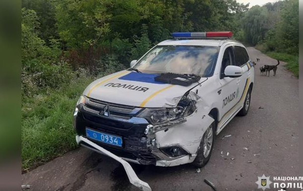 На Черкасчине пьяный водитель врезался в автомобиль полиции