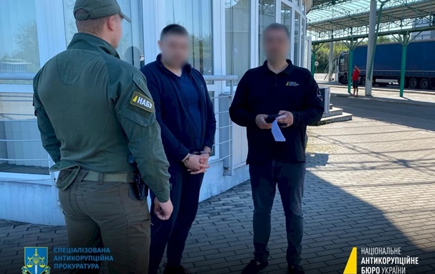 В Україну екстрадували підозрюваного у справі ПЛР-тестів для Укрзалізниці