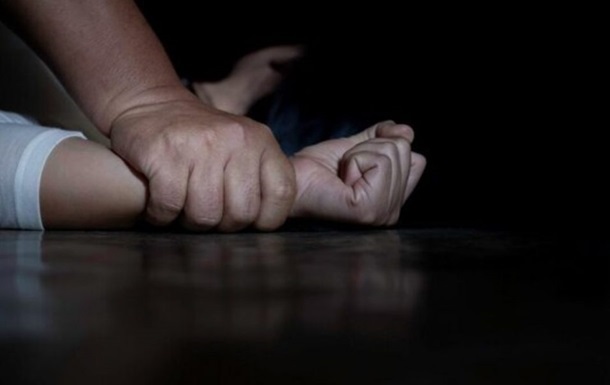 На Хмельниччині чоловіка посадили на 15 років за зґвалтування онуки