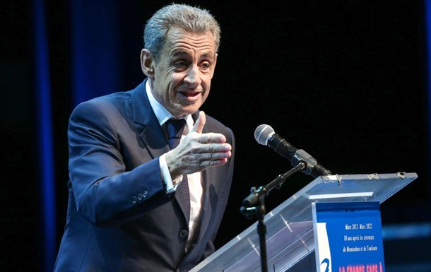 В ОП вказали на  злочинну логіку  Саркозі