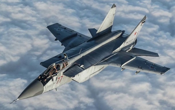 В Повітряних силах пояснили часті злети російських МіГ-31К