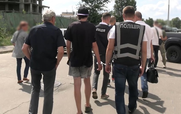 В Киеве задержали поджигателя автомобилей военных