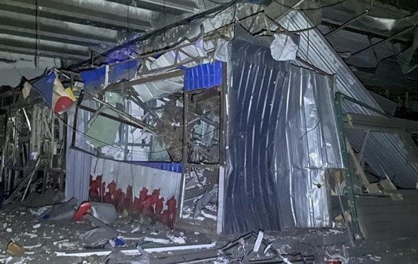 Ракетний удар по Дніпру: постраждали семеро людей
