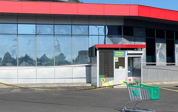 An explosive device was thrown at a supermarket in Mukachevo