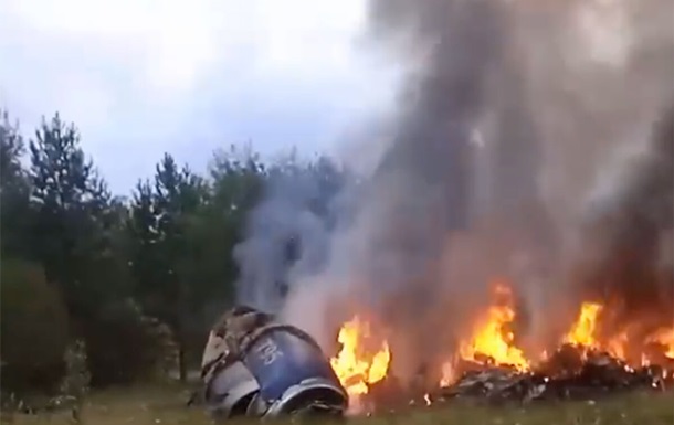 В России изъяли  черные ящики  с места падения самолета Пригожина