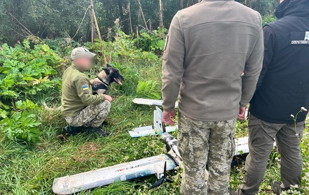 На Львівщині виявили дрони з контрабандними сигаретами