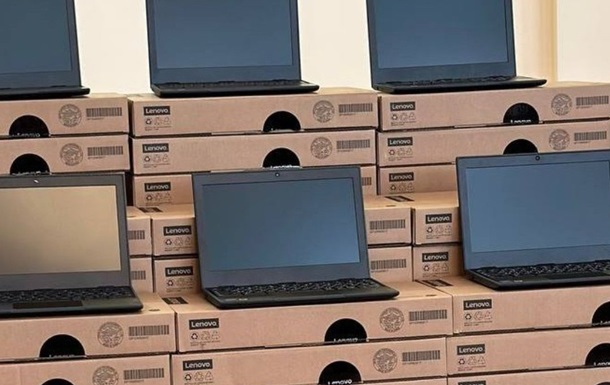 Ukraine received 1,000 laptops from the EU