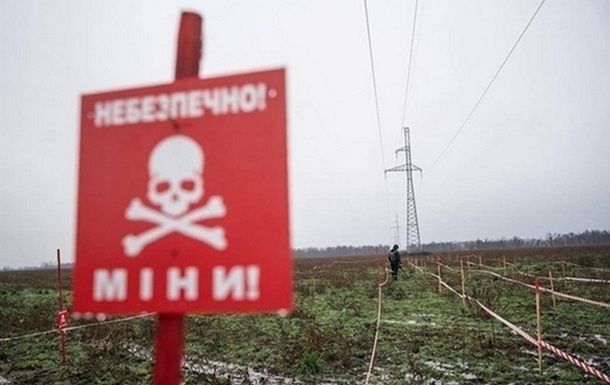 Трое саперов подорвались на российской мине в Херсонской области