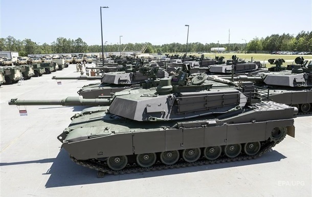 США продолжили обучение украинцев на танках Abrams
