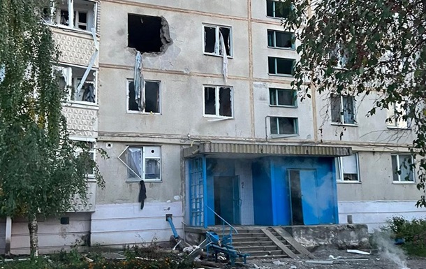 Окупанти ударили по центру Вовчанська