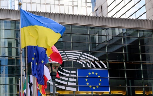 Нові правила в’їзду в ЄС: що треба знати українцям
