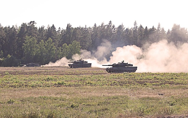 Швеция передала Украине танки Strv 122
