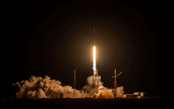 SpaceX launched 22 Starlink satellites into orbit