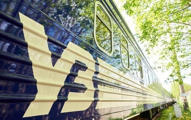 Укрзалізниця відновила рух поїздів між Миколаєвом та Херсоном