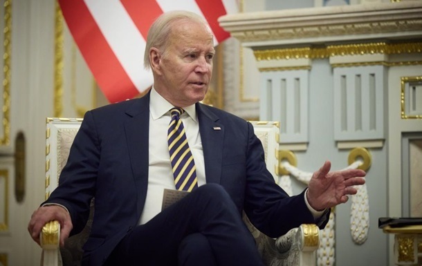 Biden discusses support for Ukraine with allies