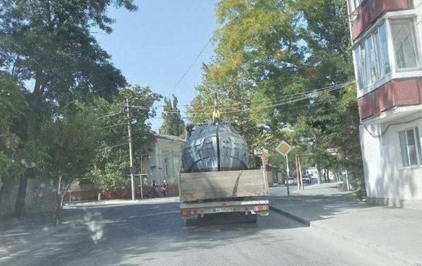 Окупанти в Криму перевозять катери вантажівками - партизани