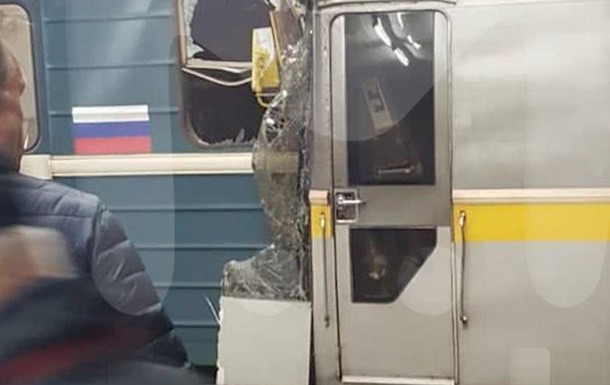 В московском метро столкнулись поезда