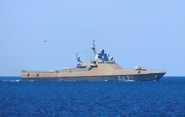 Корабель РФ пошкоджено у Чорному морі - ВМС