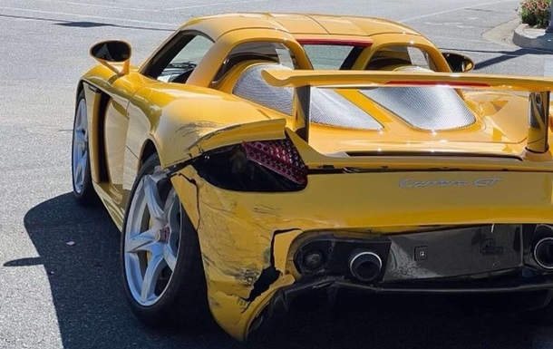 Суперкар Porsche за $1,5 млн розбили і кинули на вулиці
