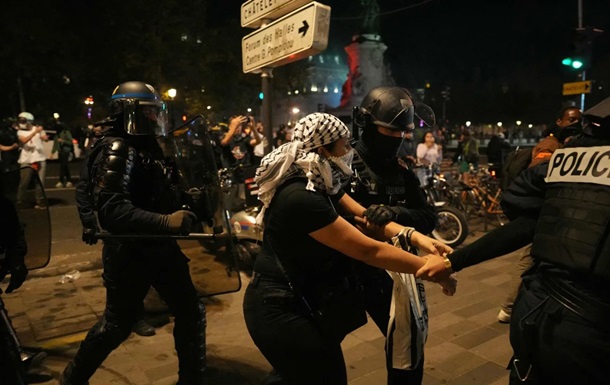 В Париже полиция разогнала пропалестинский митинг
