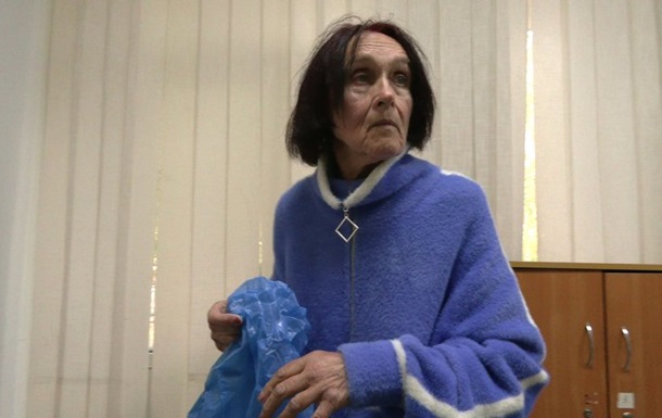 Суд відібрав доньку у найстаршої матері України