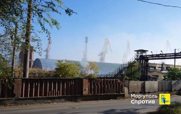Андрющенко повідомив про вибух і димове маскування в Маріуполі