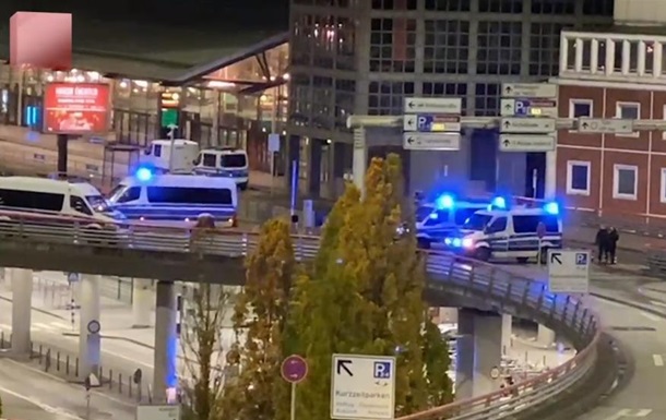 Аеропорт Гамбурга заблокований через озброєного чоловіка