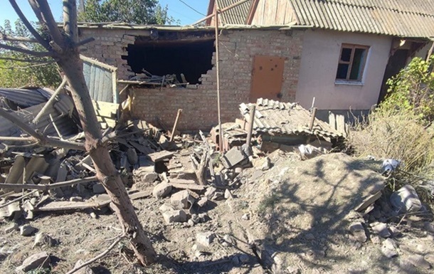 Никопольский район попал под очередной вражеский обстрел, есть раненые