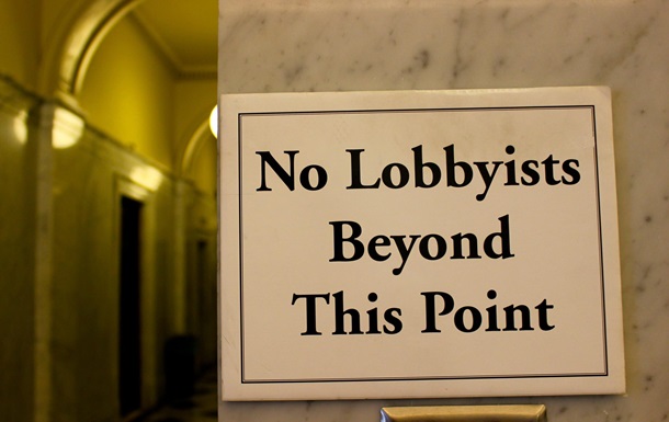 Закон про лобізм: чому пручаються «активісти»?
