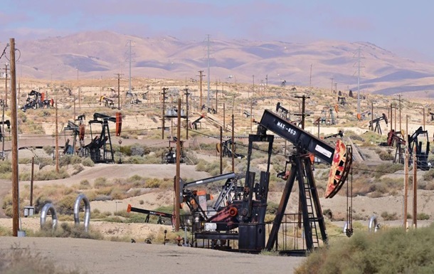 Світові ціни на нафту оновили мінімум з серпня